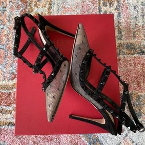 Valentino Garavani Rockstud T-Strap Pointed Pump